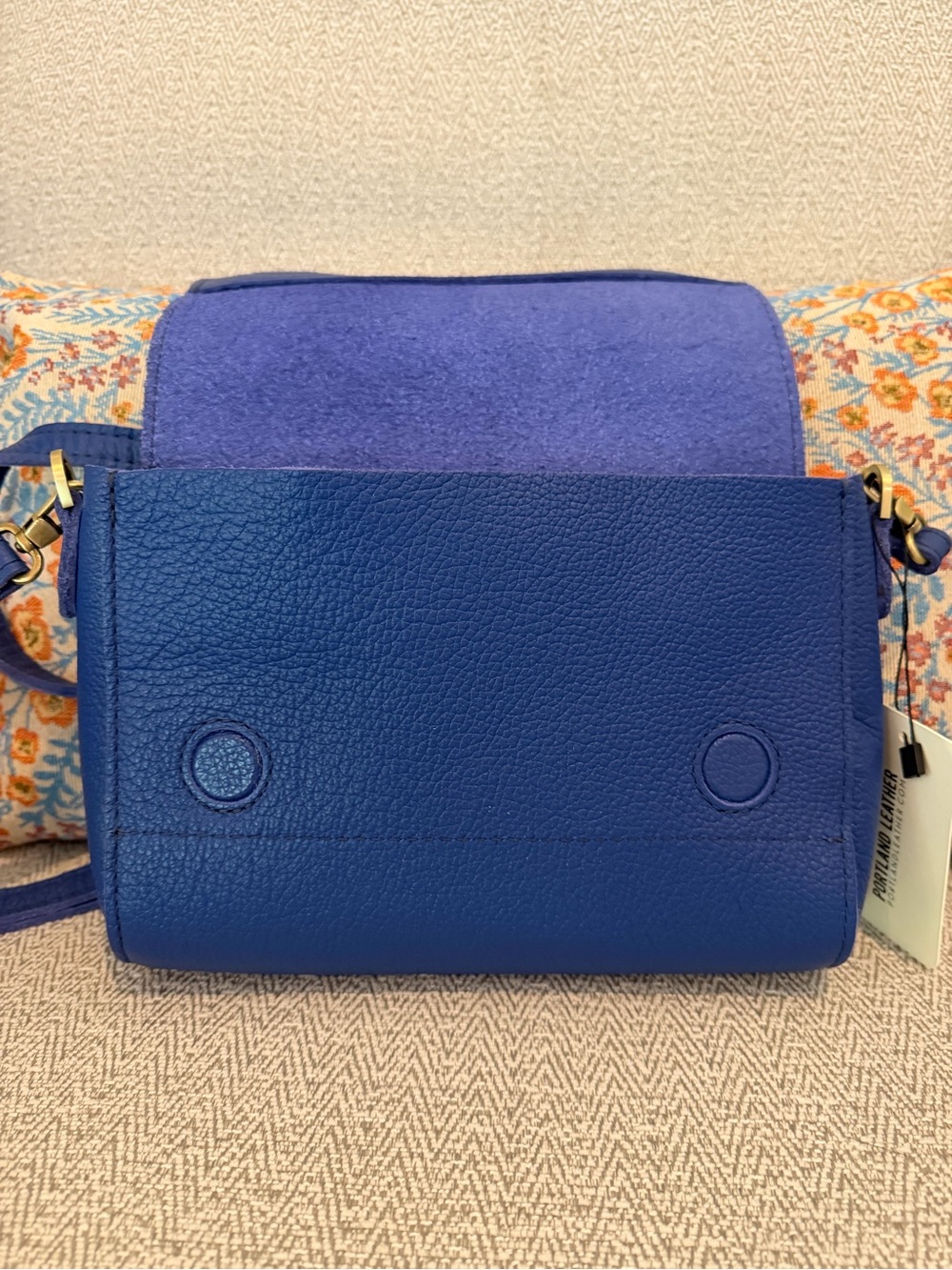 Portland Leather Medium Metro Crossbody NWT - Picture 7 of 11